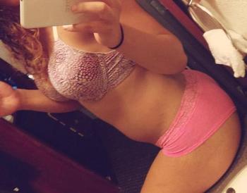 Layla, 23  female escort, Merced