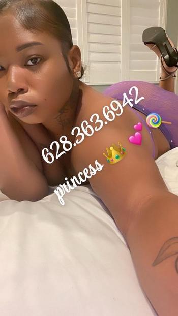 princess, 24  female escort, Merced