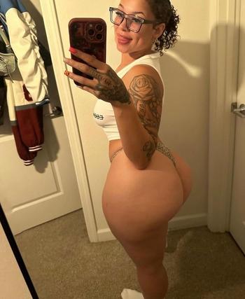 Vanessa, 23  female escort, Merced