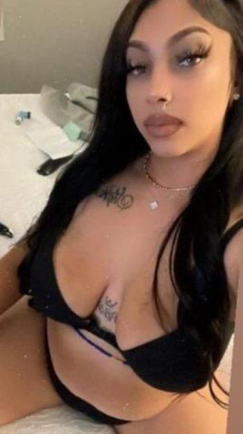 Pretty monique, 27  female escort, Merced