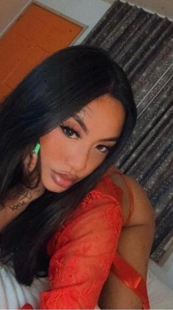 London, 25  female escort, Merced